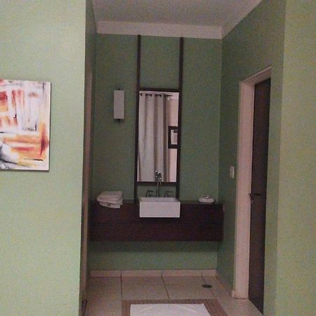 Movie Inn Motel E Hospedagem (Adults Only) Ribeirão Preto Dış mekan fotoğraf