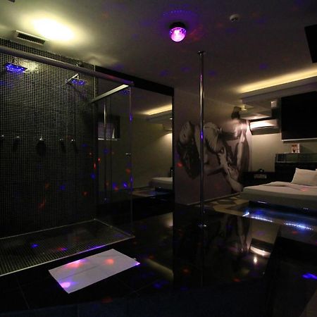 Movie Inn Motel E Hospedagem (Adults Only) Ribeirão Preto Dış mekan fotoğraf