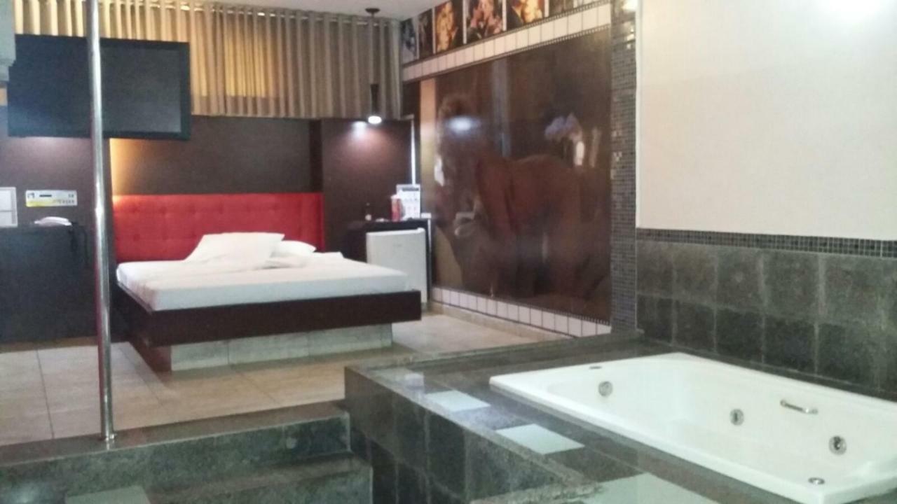 Movie Inn Motel E Hospedagem (Adults Only) Ribeirão Preto Dış mekan fotoğraf